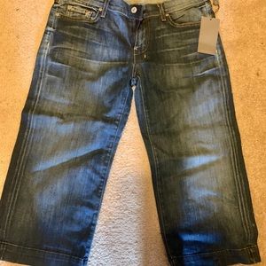 NWT-Sz 32-Cropped Jean 7 For All Mankind